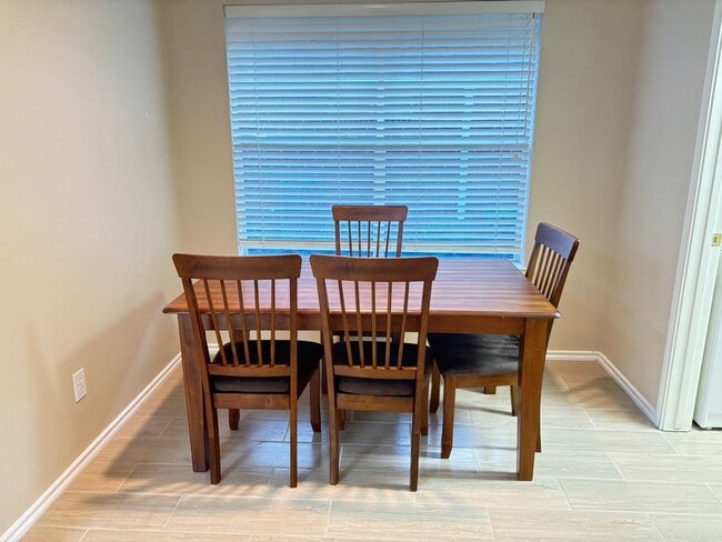 Photo - 18 Tallow Hill Pl