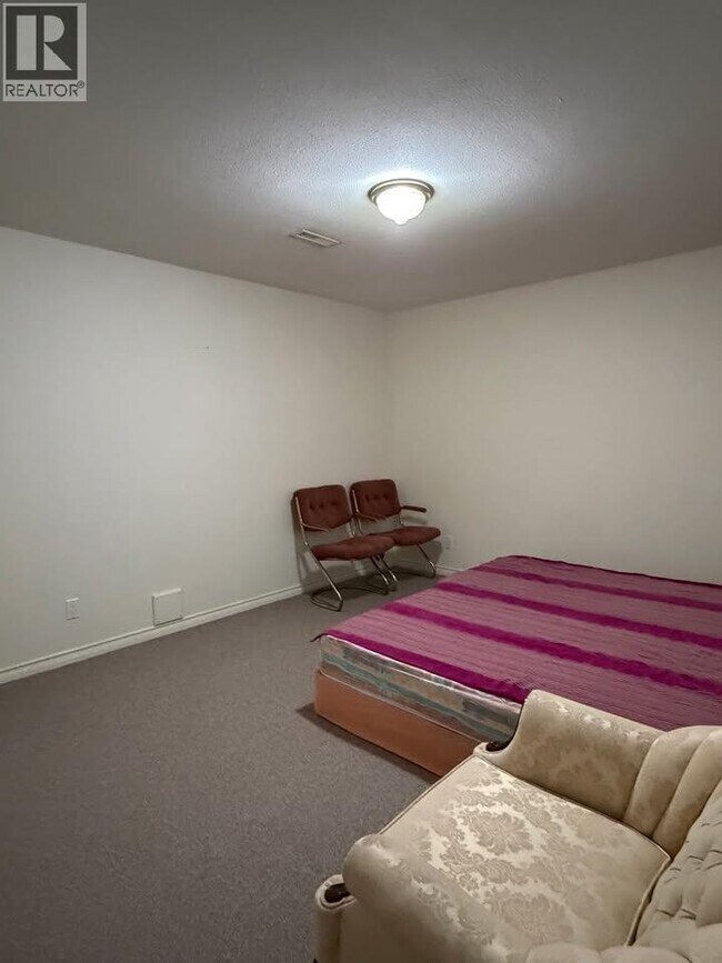 2533 Jade Pl