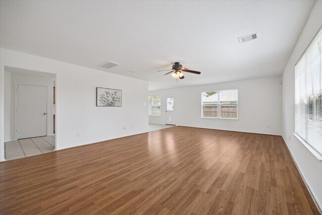 Photo - 6738 Haven Forest Ln
