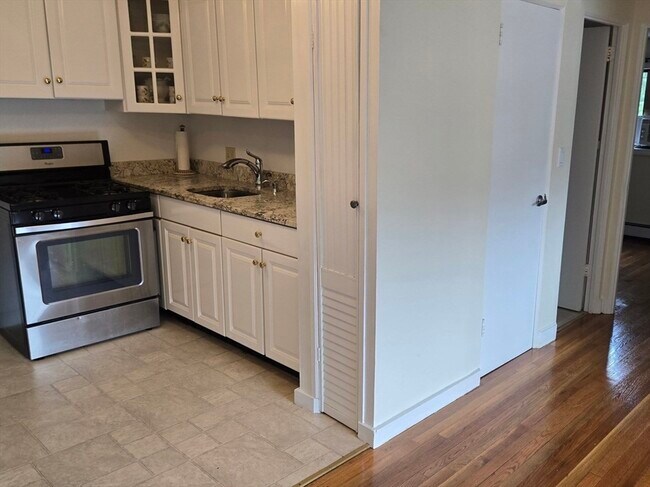 Photo - 108 E Main St Unit 10