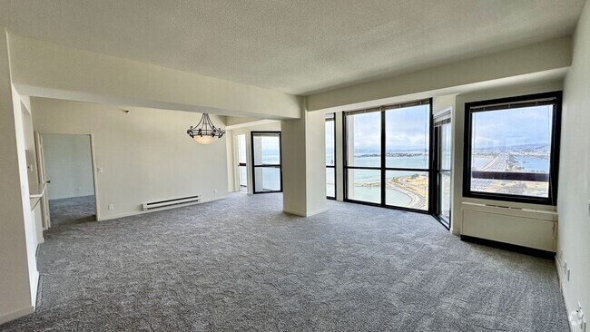 Building Photo - GORGEOUS Views from the 29th Floor 2bd 2ba... Unit 2904 Rental