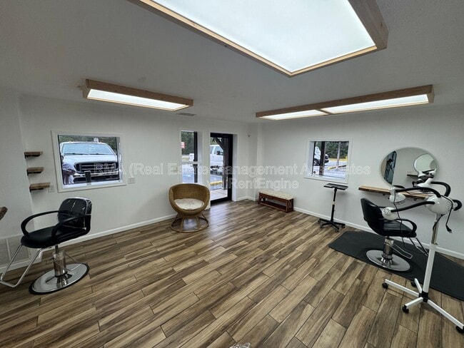 Photo - 1731 Newnan Rd Unidad A