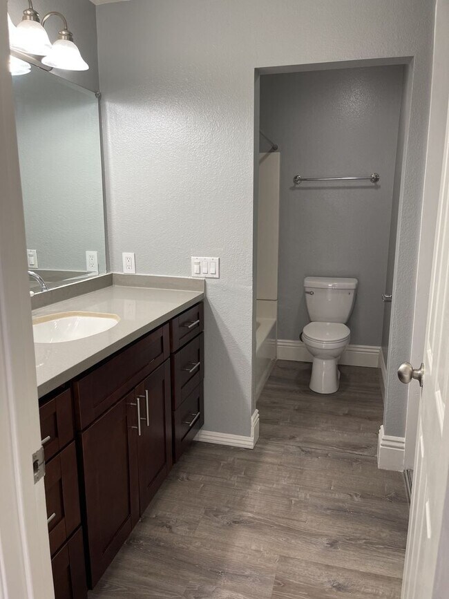 Photo - Luxury upstairs, AC/Heat, W/D, upgraded, new paint, New Floor Unit 62