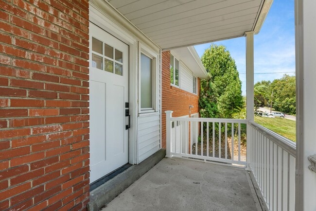 Photo - Beautifully Renovated 4 Bed/ 2 Bath with 2...
