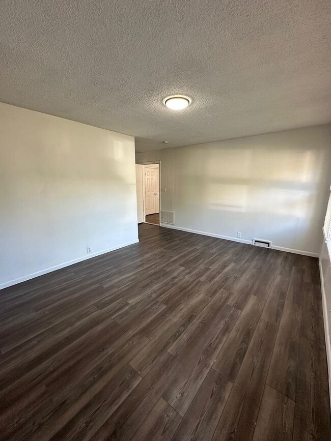 Photo - 4 bed 1 bath