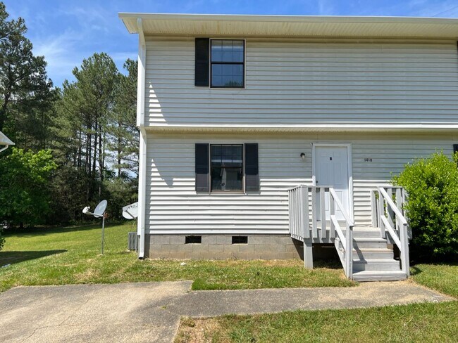 Photo - Updated 2 Bedroom Duplex in Durham