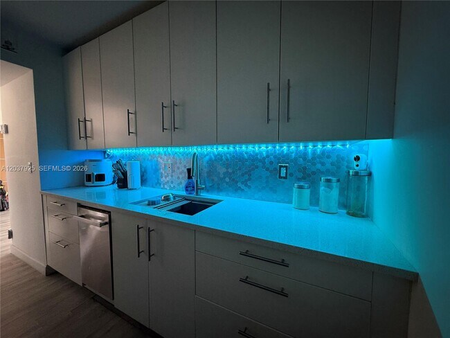 8200 SW 210th St Unit 201