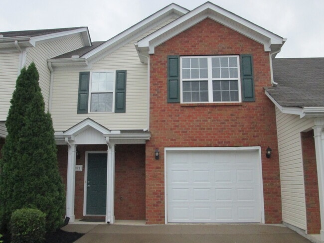 Building Photo - Beautifully Renovated Townhouse in the Blackman Area!