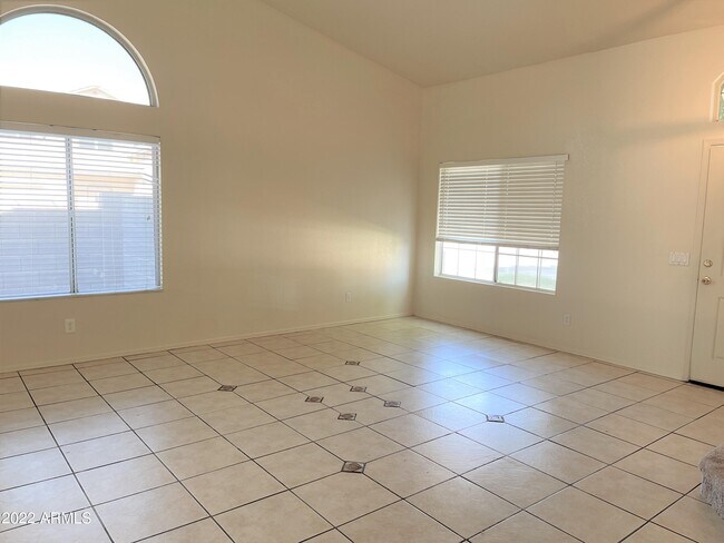 Photo - 1691 E Park Ave