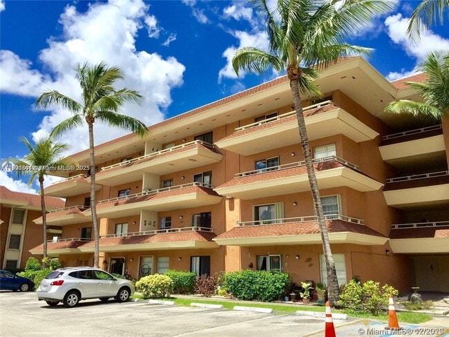 Photo - 17530 NW 68th Ave Unit C2011