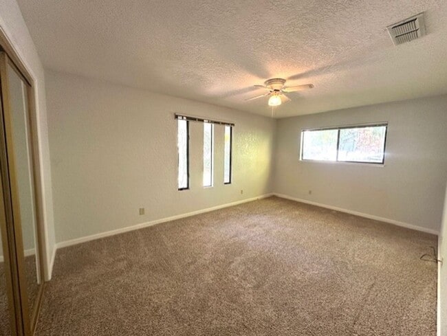 Photo - INCREDIBLE LOCATION!!! Quaint and Quiet and Roomy!