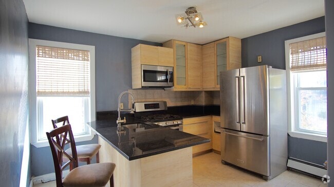 Building Photo - 143 Sutton St Unit 2 Rental