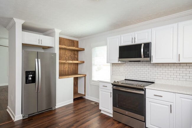 Photo - 2 Bed, 1 Bath Home in Downtown Greenville Available