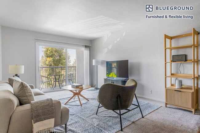 Photo - 3654 Barham Blvd Unidad FL3-ID1380