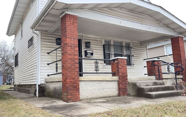 3 Bedroom 1 Bathroom House - North Columbus - 3 Bedroom 1 Bathroom House - North Columbus