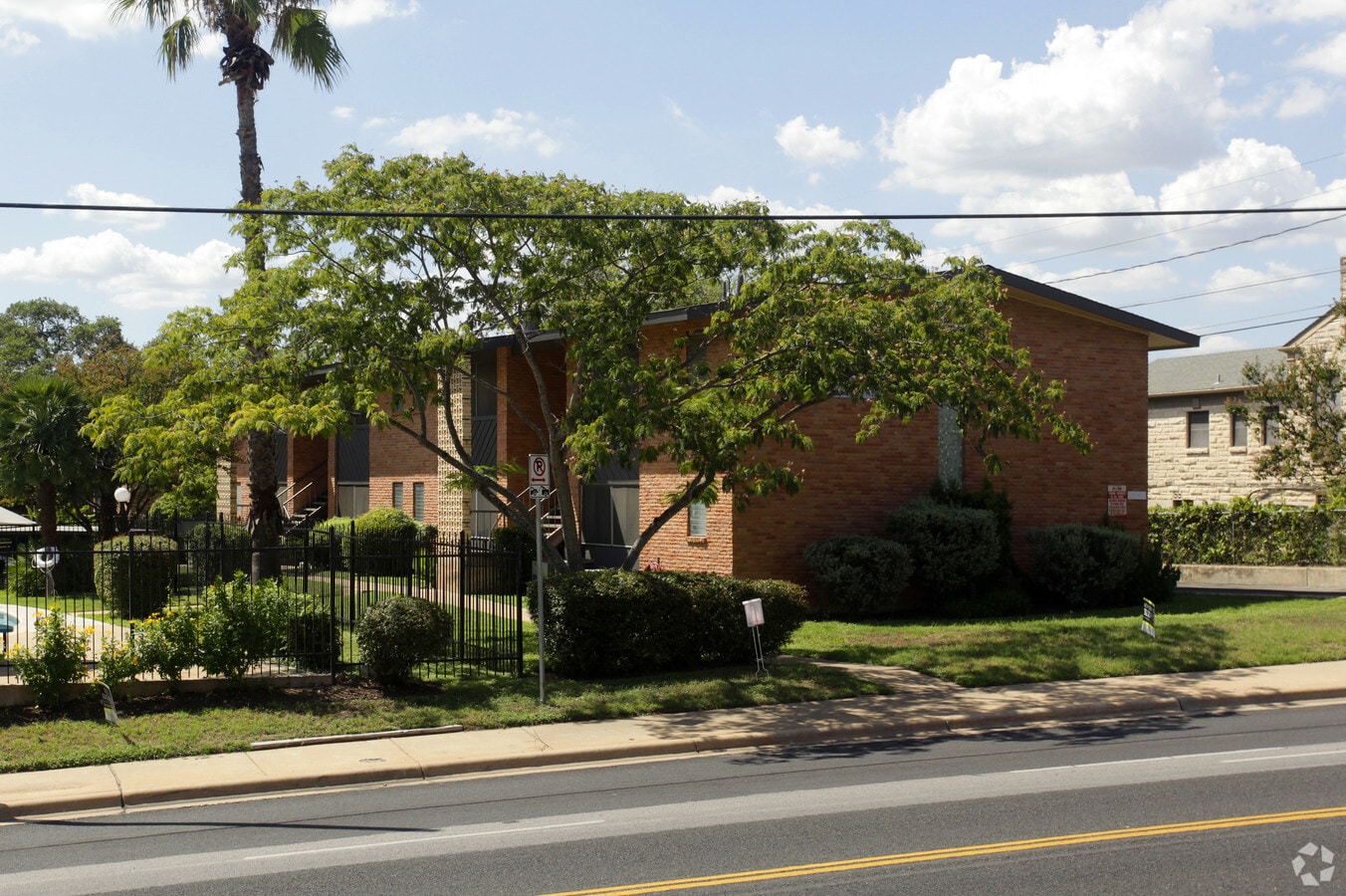 Photo - Shanti Apartments