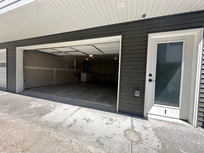 Photo - 3046 Anderberg Dr Unit 3046 - 1