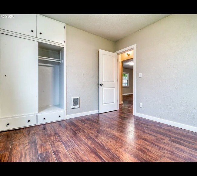 Photo - 3116 Yeoman Ave