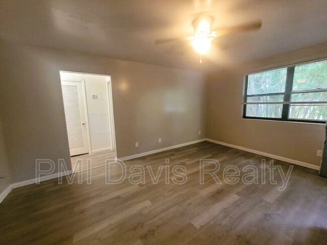 Photo - 2984 Myra St Unit 4