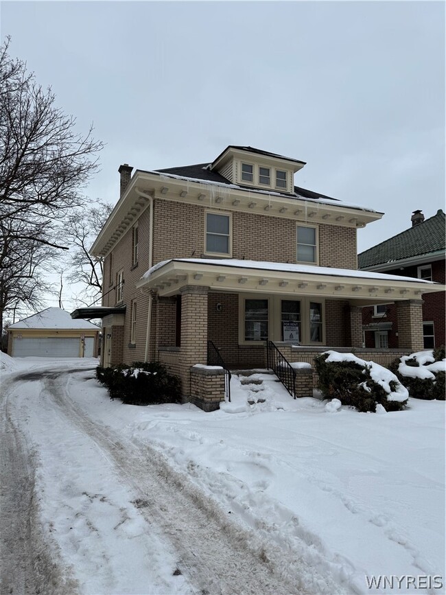 Photo - 121 Humboldt Pkwy