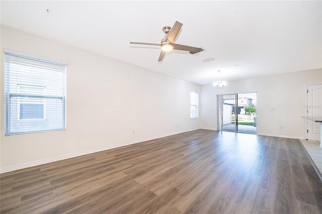 Photo - 4806 Riverwalk Dr