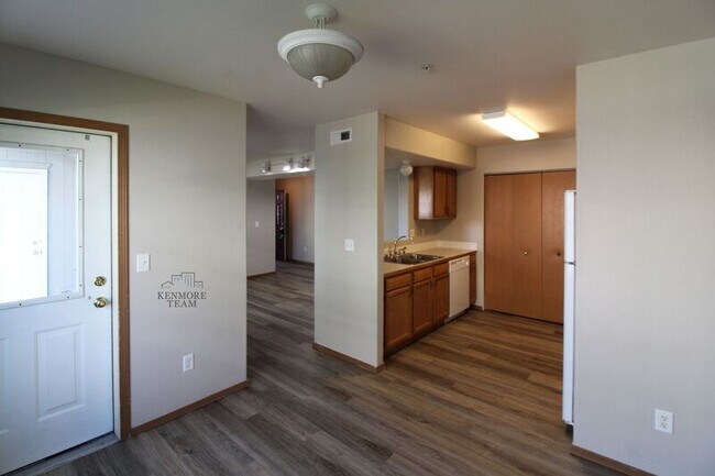 Photo - 6405 Chapel Hill Blvd