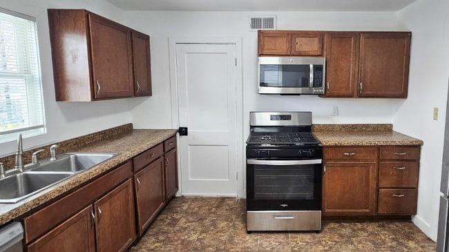 Photo - 7502 29th Ave