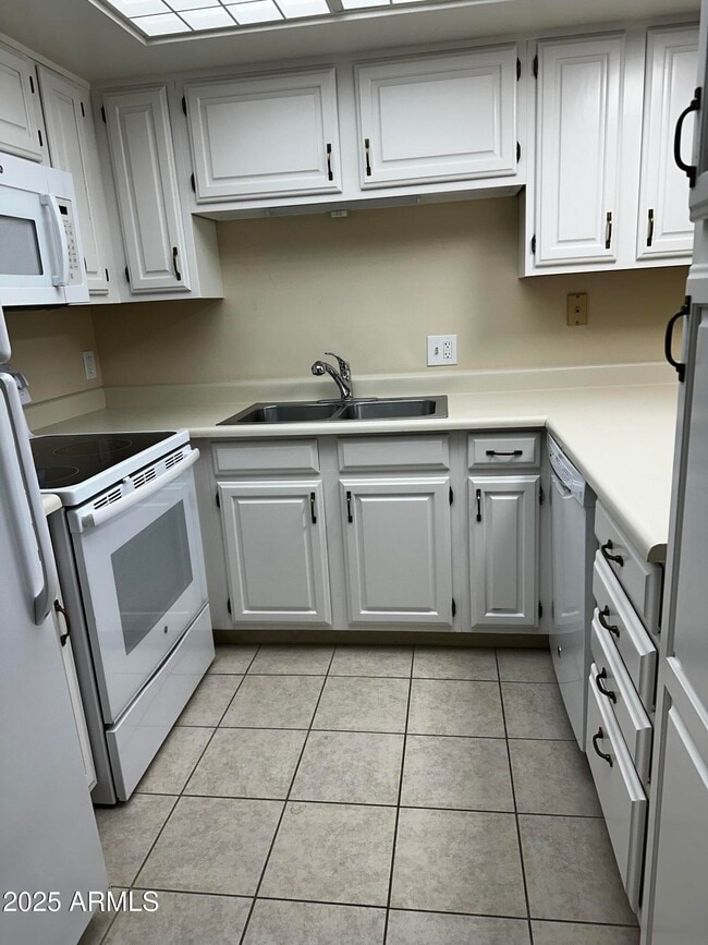 Photo - 10330 W Thunderbird Blvd Unit C219