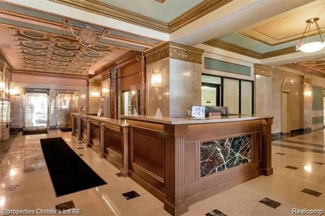 Staffed Building Lobby/entrance - 15 E Kirby St Unit 15 East Kirby Apt 1023