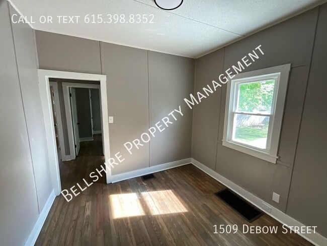 Photo - 1509 Debow St