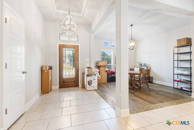 Photo - 105 Grand View