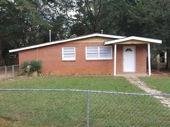 Building Photo - 622 6th St Rental