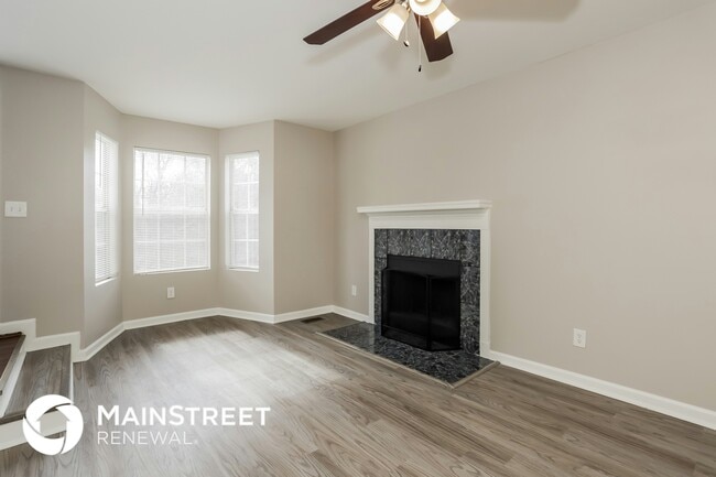 Photo - 1234 Justin Ln