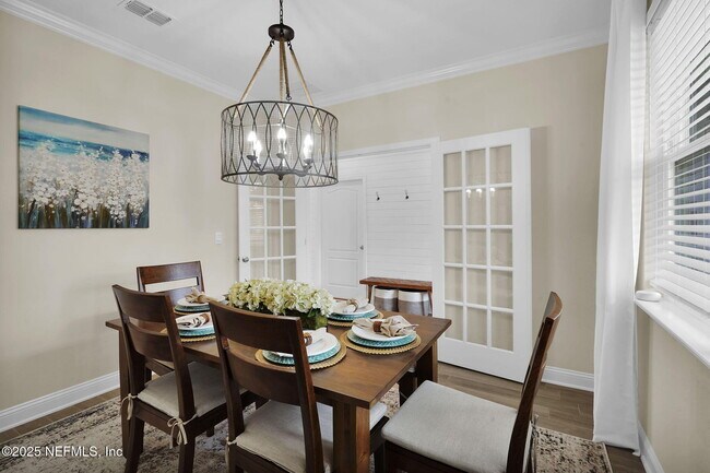 Photo - 187 Silverleaf Village Dr