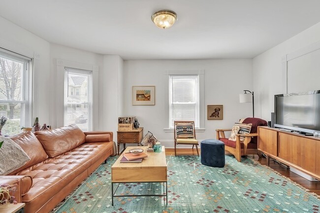 Building Photo - 59 Winslow Ave Unit 1
