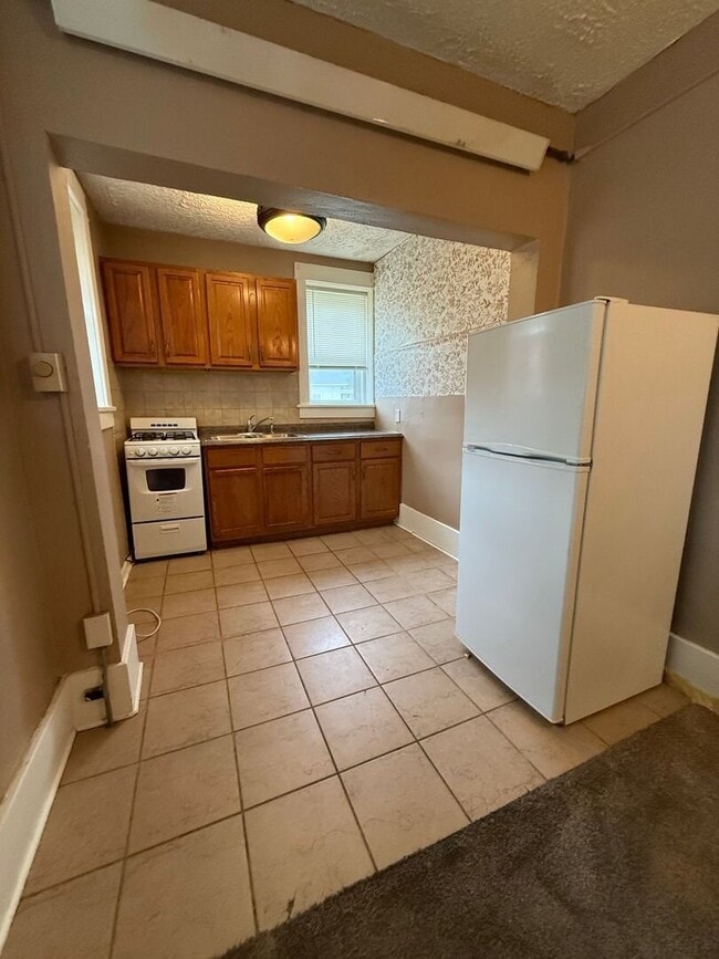 Photo - Clean Studio Apartment
