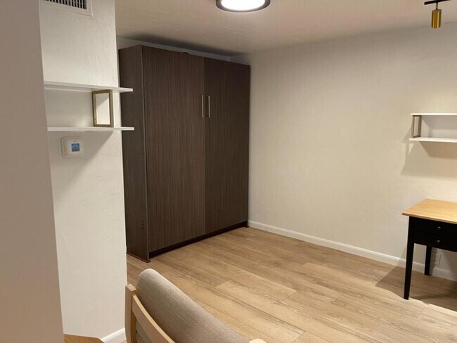 Photo - 2515 N Harvey Ave