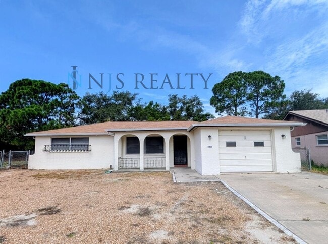 Building Photo - 11621 Meadow Dr