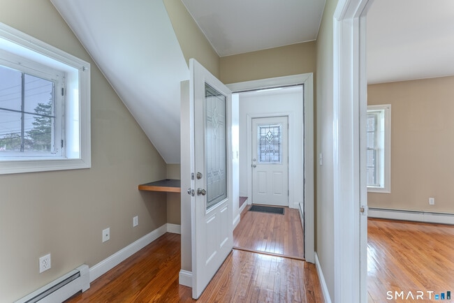 Photo - 31 Suffield St