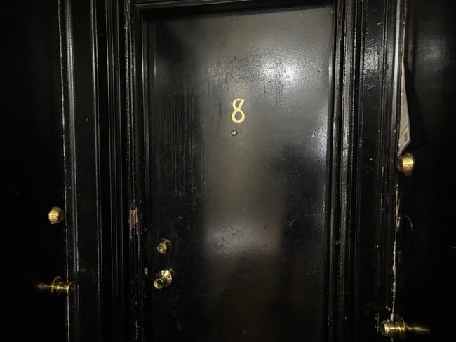 Photo - 220 51st St