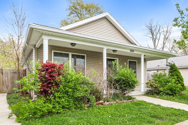 Photo - 1044 Avondale Ct