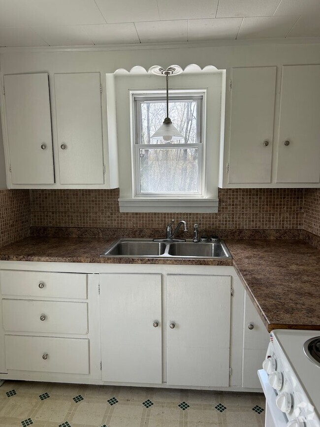 Building Photo - 815 Hannibal St Unit Apt 2