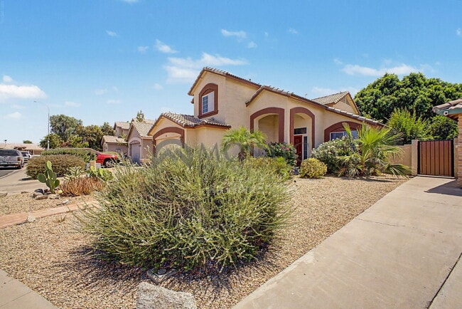 Photo - 820 N Granada Dr