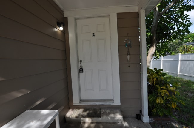 Building Photo - 914 23rd St W Rental