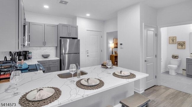 Photo - 47 Kossuth St