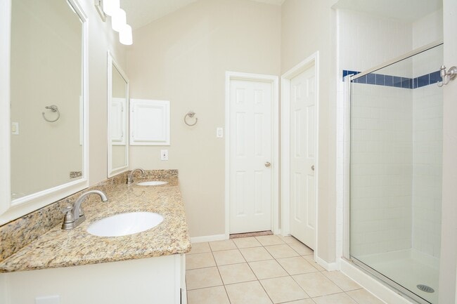 Photo - 14931 Chestnut Falls Dr