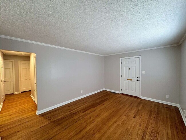 Photo - Well Maintained Home Minutes from Downtown Raleigh!