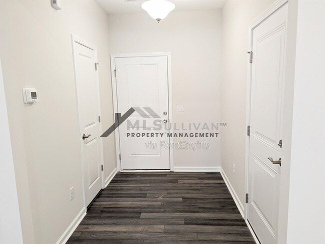 Photo - 1527 Smoky Mountains St