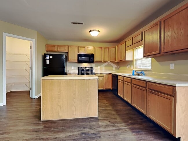 Photo - 4704 Ashfield Dr