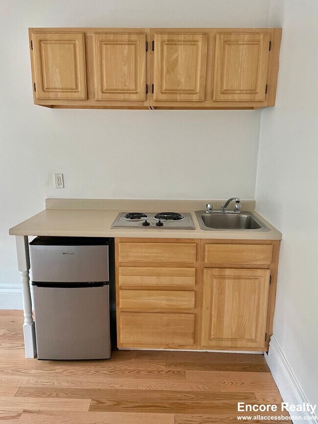 Photo - 854 Beacon St Unit 7